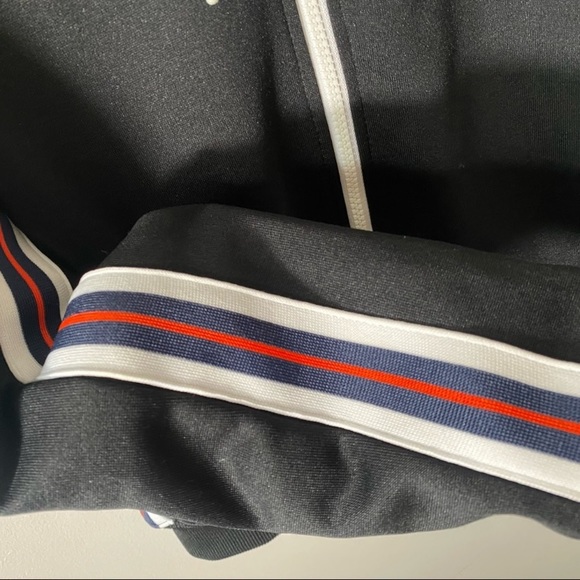 New Nike hoodie - Picture 3 of 4